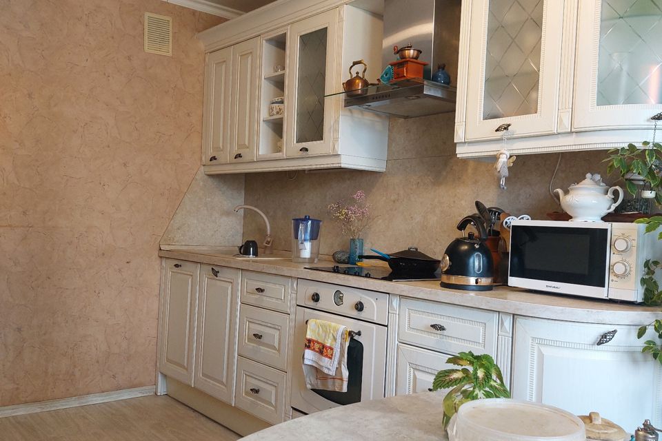 Продаётся 2-комнатная квартира, 63.5 м²