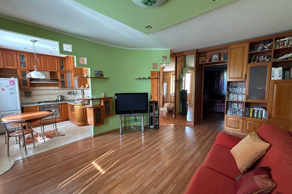 Продаётся 2-комнатная квартира, 60 м²