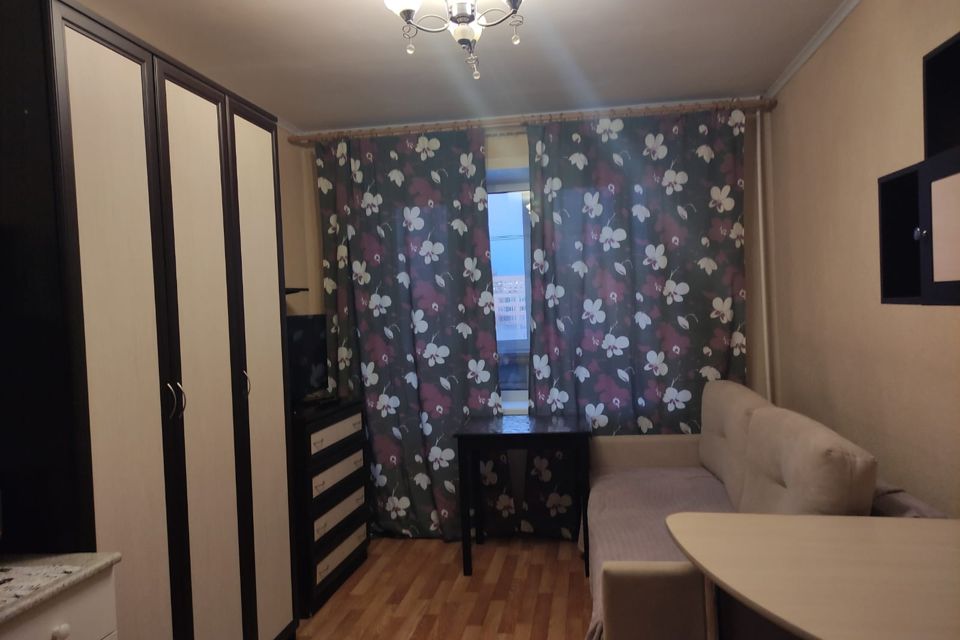 Продаётся комната в 4-комн. квартире, 12.4 м²