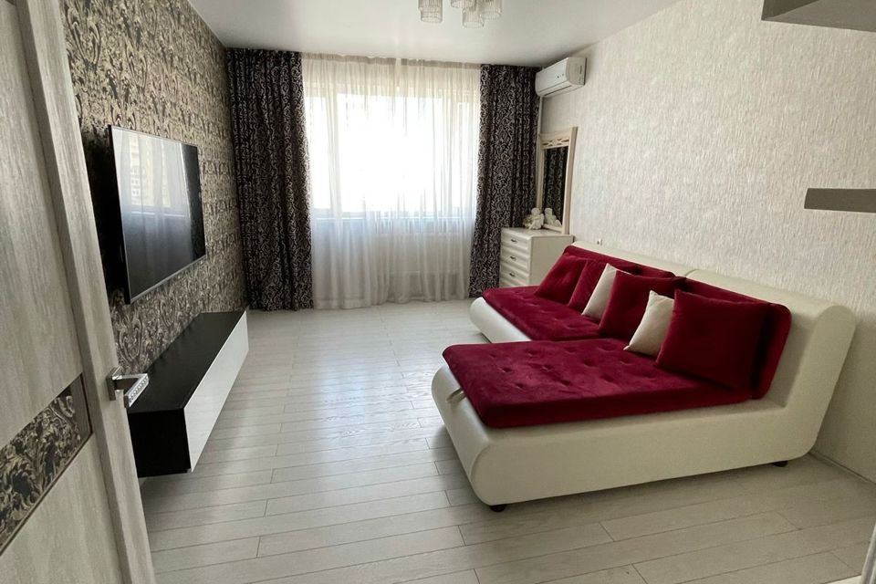 Продаётся 1-комнатная квартира, 37 м²