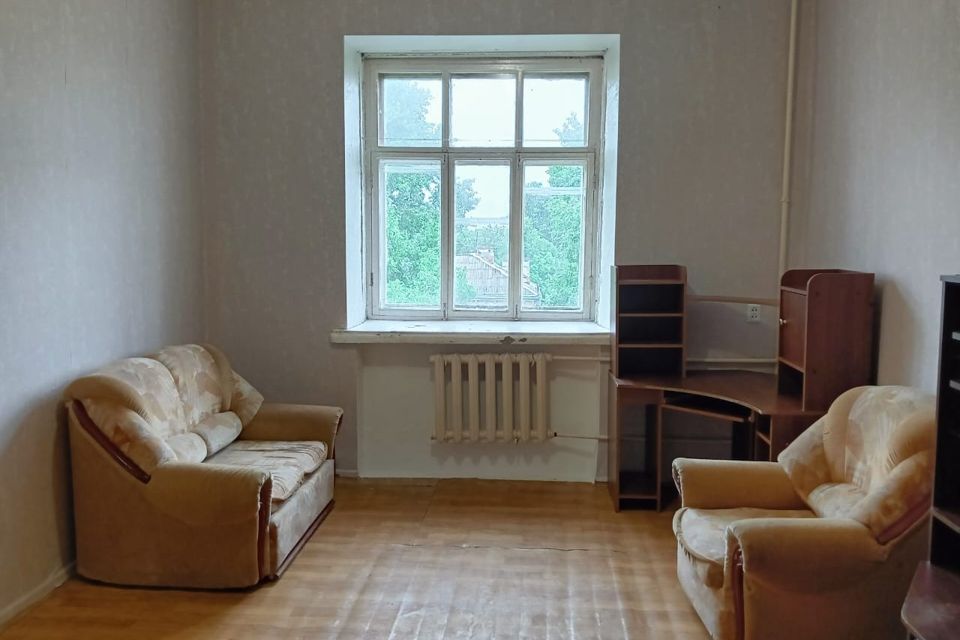 Продаётся комната в 4-комн. квартире, 26.8 м²