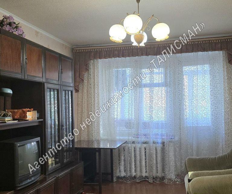 Продаётся 2-комнатная квартира, 40.5 м²