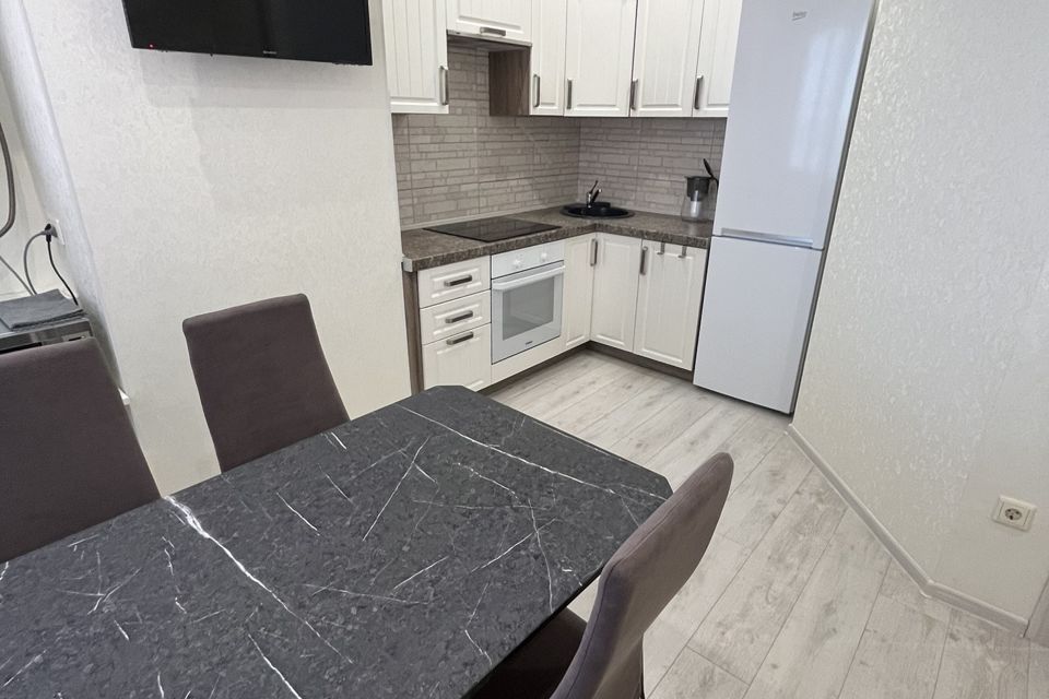 Сдаётся 2-комнатная квартира, 60 м²