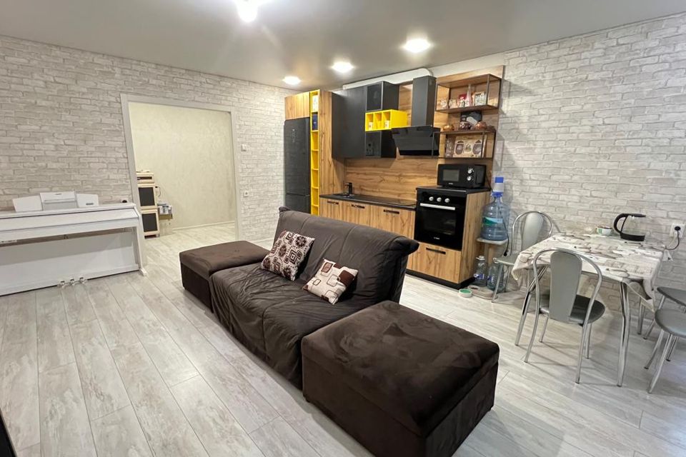 Продаётся 2-комнатная квартира, 68.9 м²