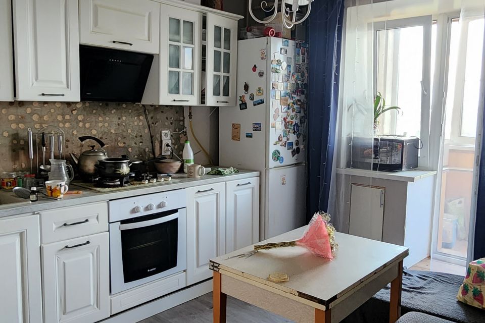 Продаётся 4-комнатная квартира, 82.9 м²