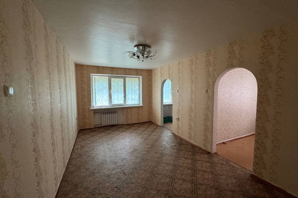 Продаётся 3-комнатная квартира, 47.6 м²