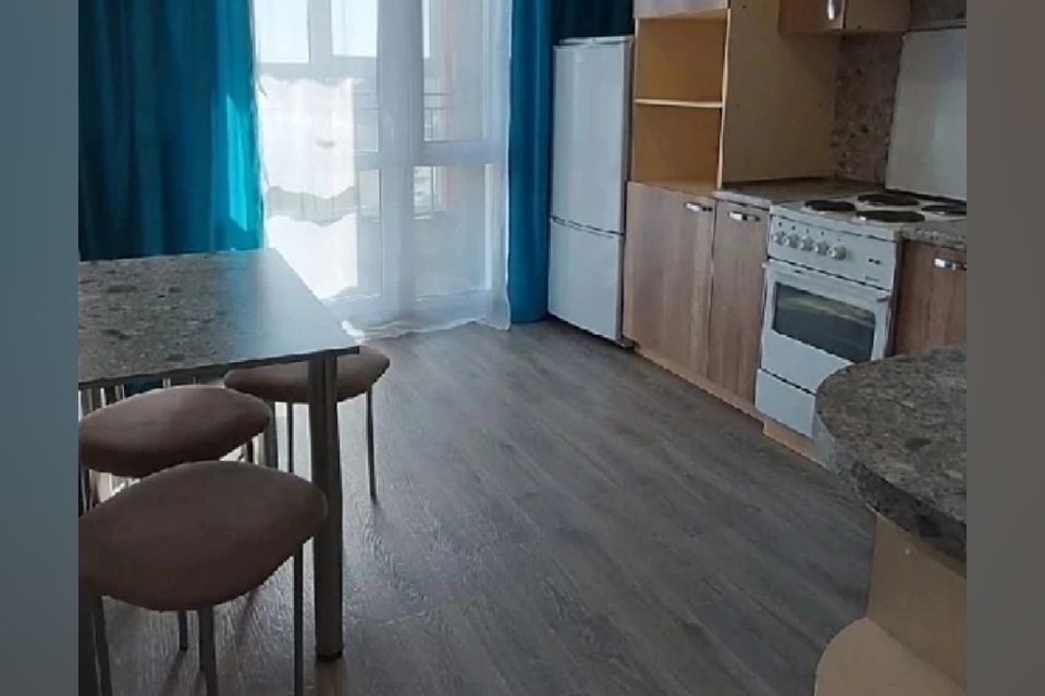 Сдаётся 1-комнатная квартира, 40 м²