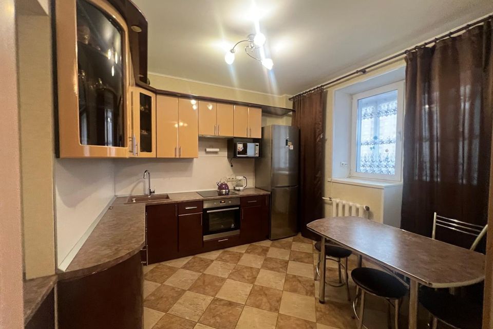 Продаётся 1-комнатная квартира, 44 м²
