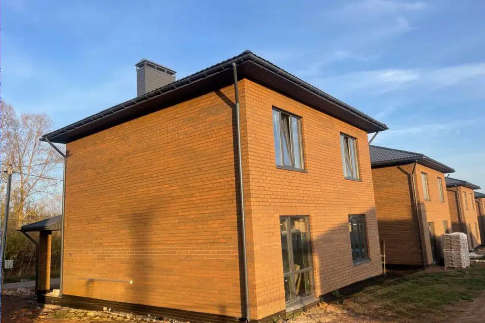 Продаётся 2-этажный дом, 140 м²