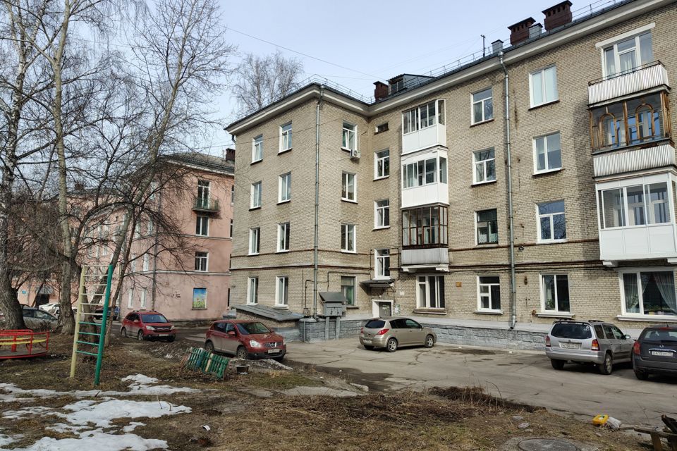 Продаётся 3-комнатная квартира, 76.6 м²