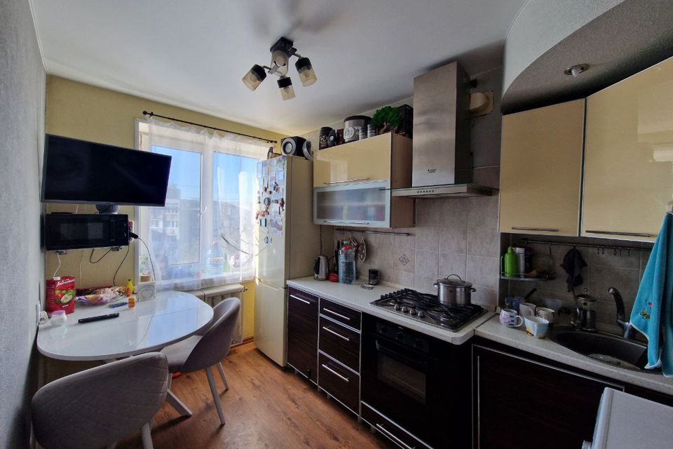 Продаётся 3-комнатная квартира, 62.7 м²