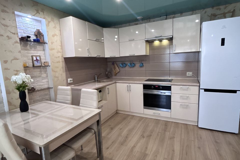 Продаётся 3-комнатная квартира, 59.5 м²