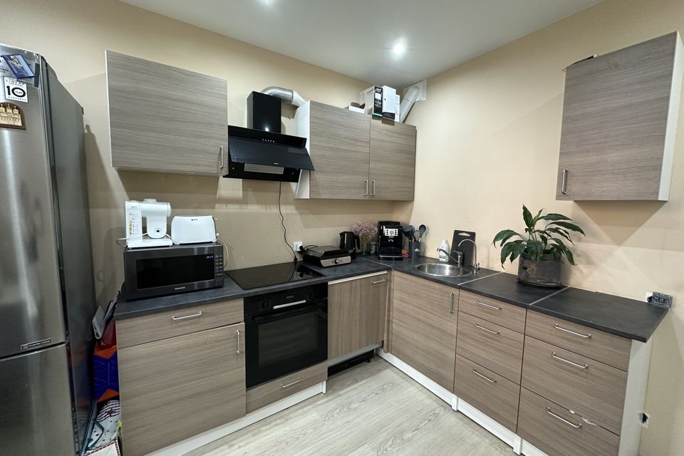 Продаётся 2-комнатная квартира, 57 м²