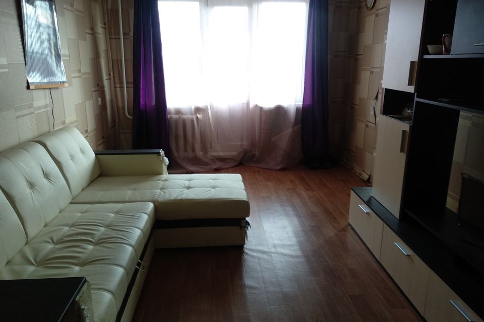 Продаётся 3-комнатная квартира, 55.9 м²
