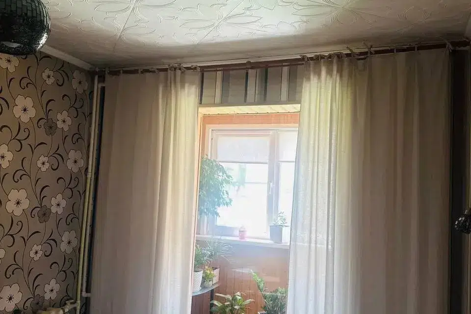 Продаётся 5-комнатная квартира, 93.7 м²