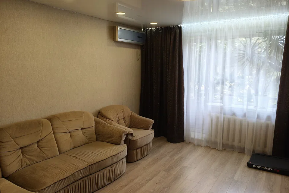 Продаётся 3-комнатная квартира, 59.1 м²
