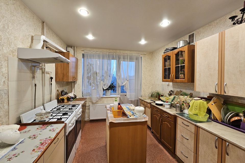 Продаётся комната в 5-комн. квартире, 12.5 м²