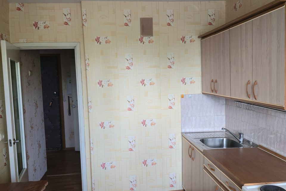 Продаётся 1-комнатная квартира, 35.2 м²