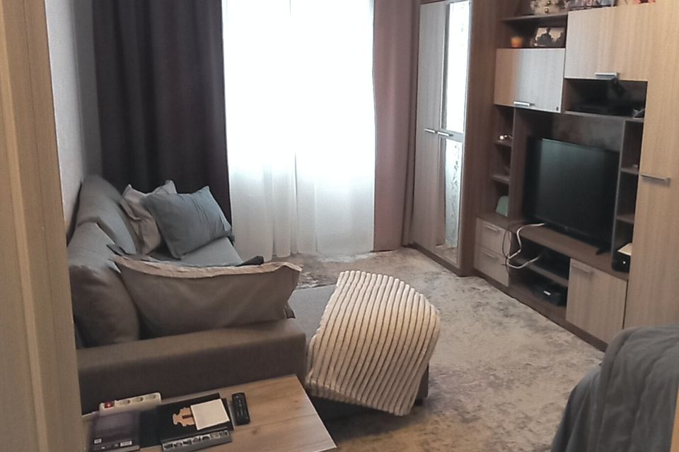 Продаётся 1-комнатная квартира, 36.7 м²