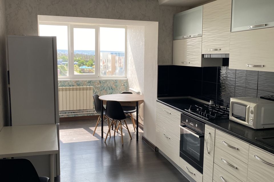 Сдаётся 2-комнатная квартира, 60 м²