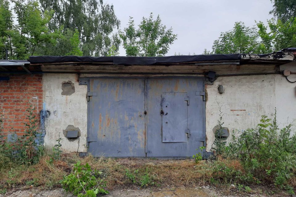 Участок под гараж продаю