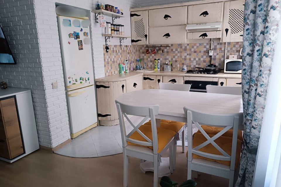 Продаётся 2-комнатная квартира, 44.7 м²