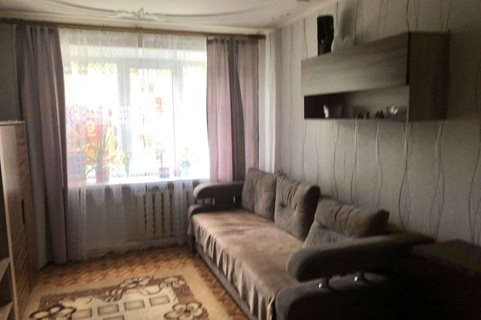 Продаётся 3-комнатная квартира, 52.7 м²