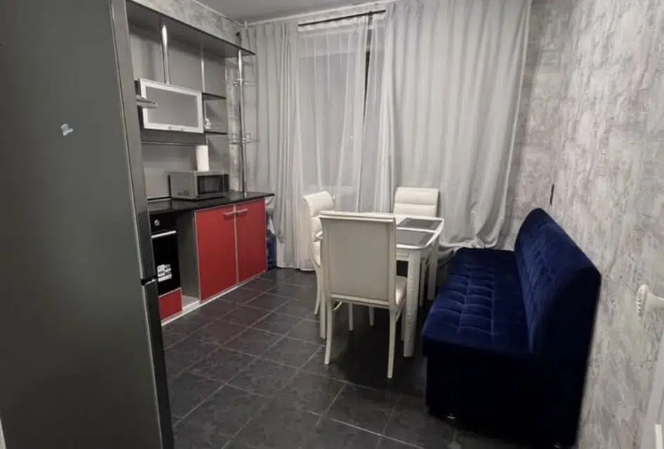 Продаётся 1-комнатная квартира, 49.7 м²