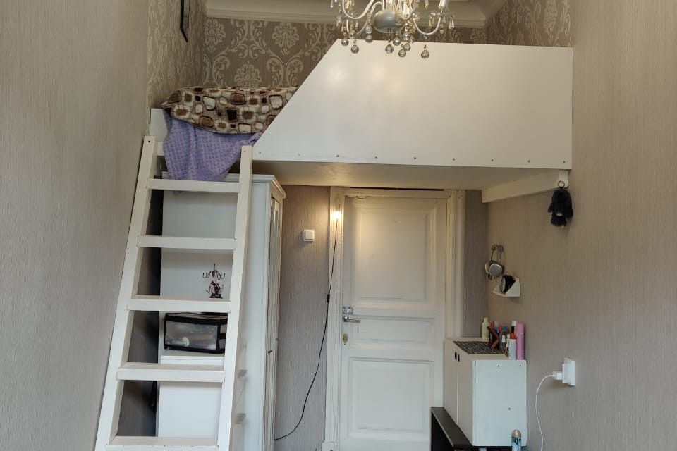 Продаётся комната в 4-комн. квартире, 9.4 м²