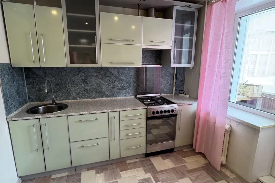 Продаётся 2-комнатная квартира, 49.2 м²