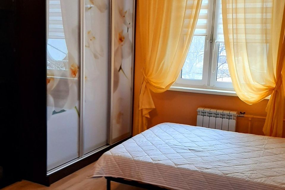Сдаётся 1-комнатная квартира, 35 м²