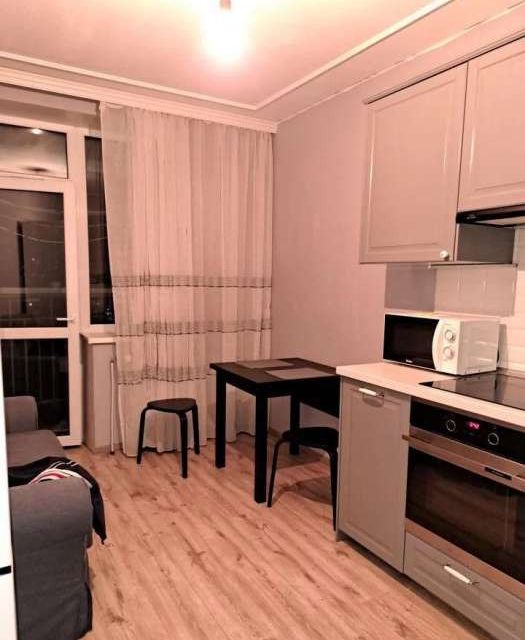 Сдаётся 1-комнатная квартира, 40 м²