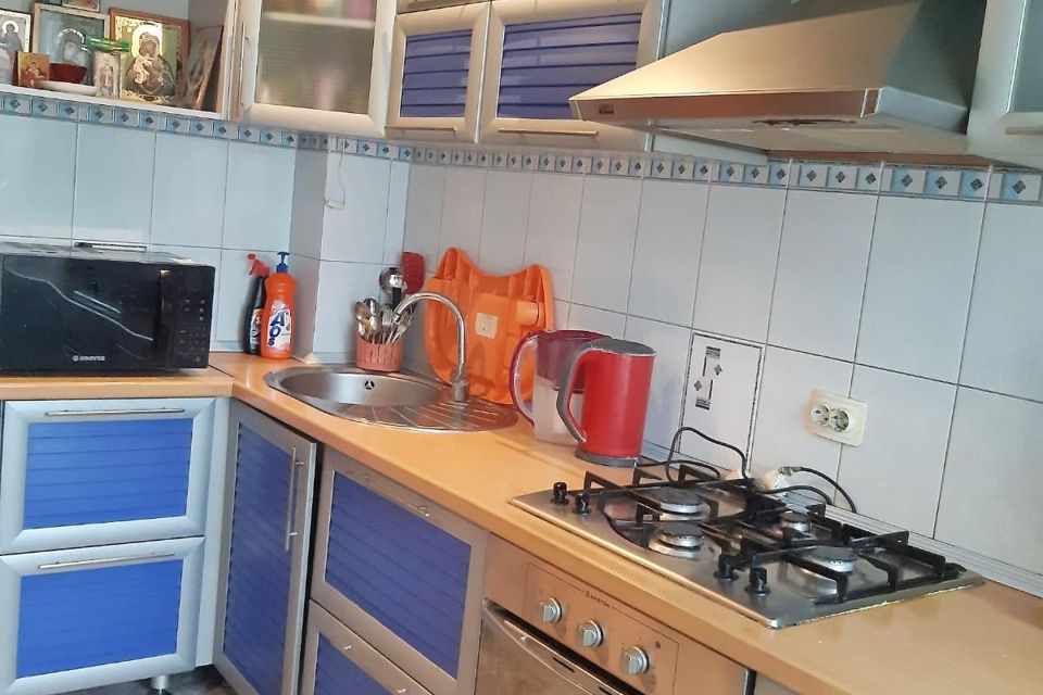 Продаётся 3-комнатная квартира, 62.7 м²