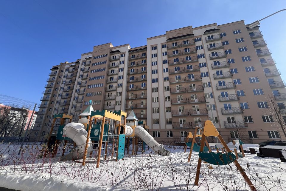 Продаётся 1-комнатная квартира, 61.2 м²