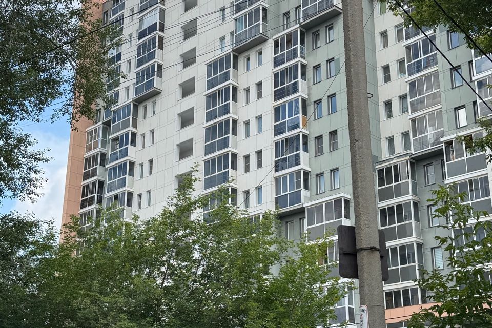 Продаётся 1-комнатная квартира, 47.3 м²