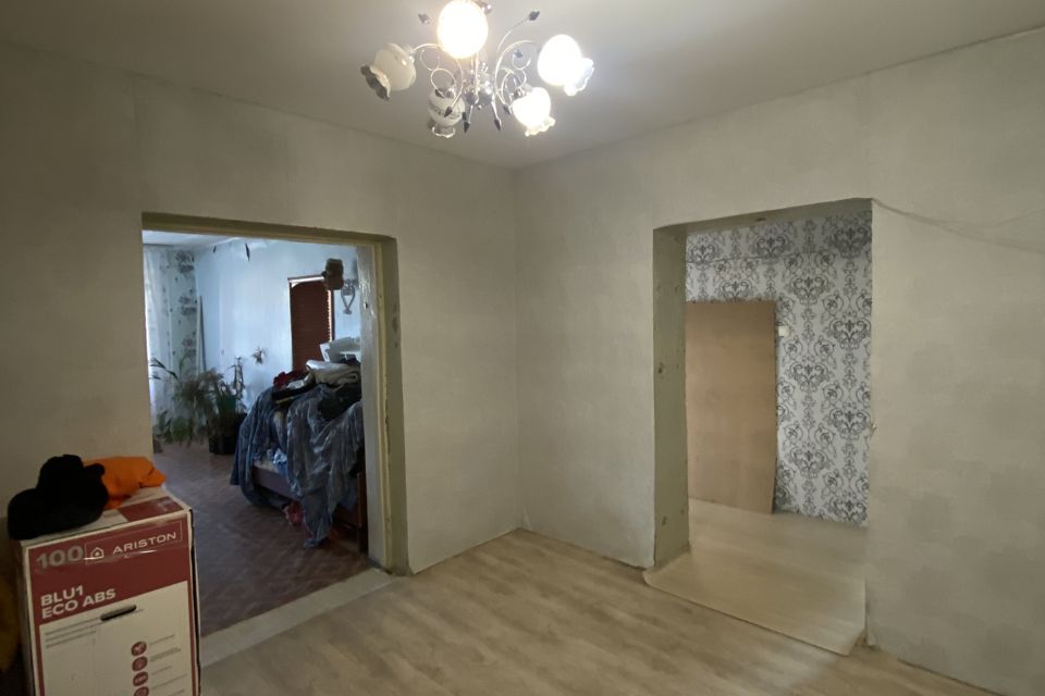 Продаётся 4-комнатная квартира, 100.4 м²