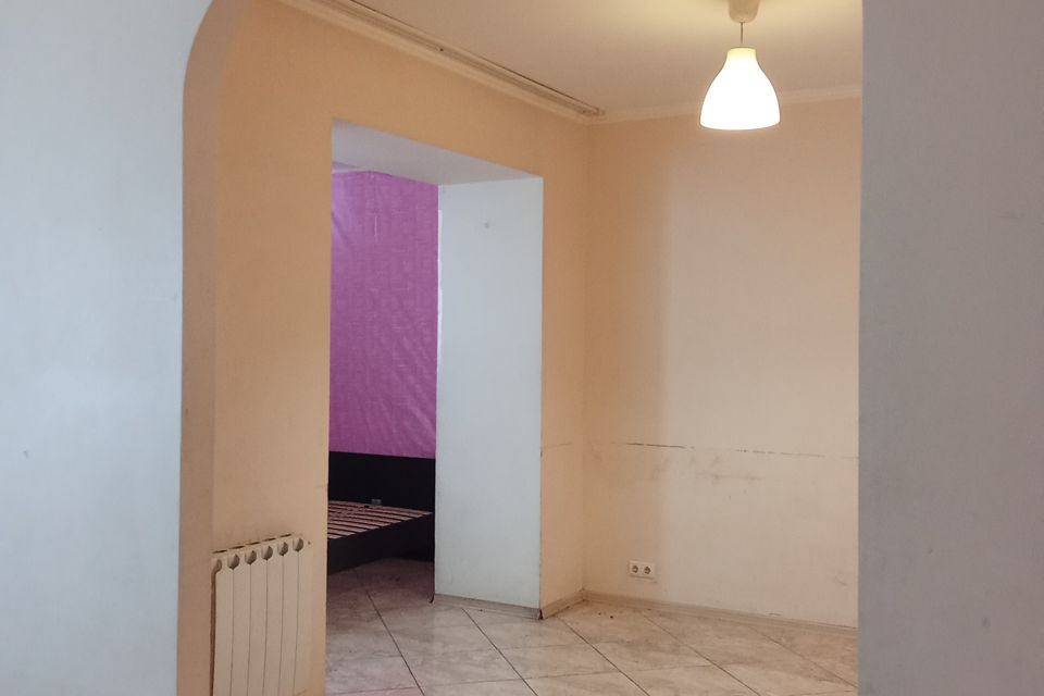 Продаётся 2-комнатная квартира, 65 м²