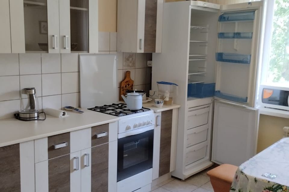 Сдаётся 2-комнатная квартира, 70 м²