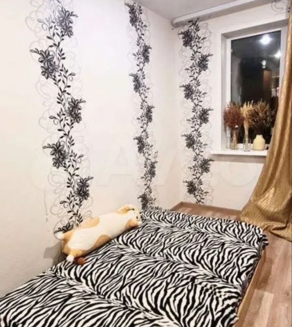 Продаётся 3-комнатная квартира, 10.5 м²