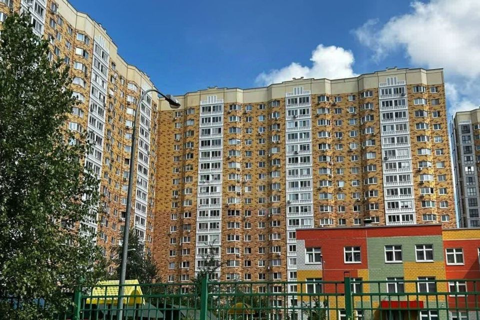 Продаётся 2-комнатная квартира, 66.1 м²