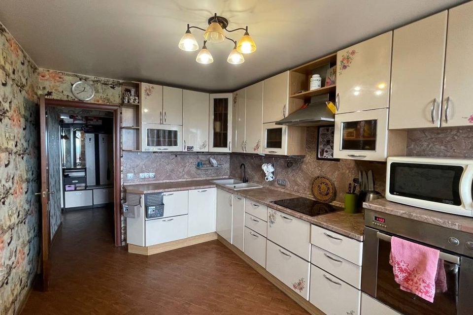 Продаётся 3-комнатная квартира, 82.2 м²
