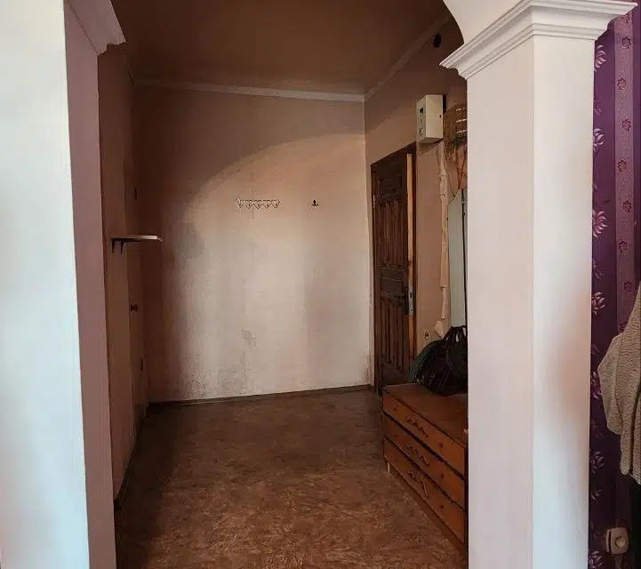 Продаётся 2-комнатная квартира, 4 м²