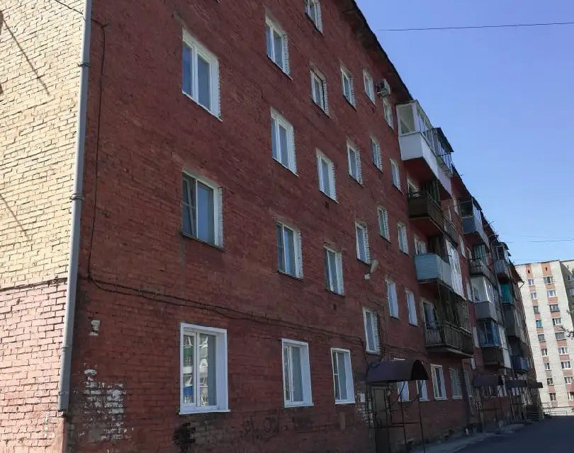 Продаётся 4-комнатная квартира, 59.9 м²