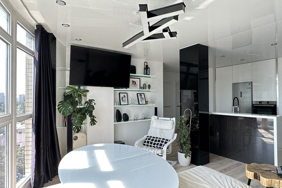Продаётся 4-комнатная квартира, 105 м²