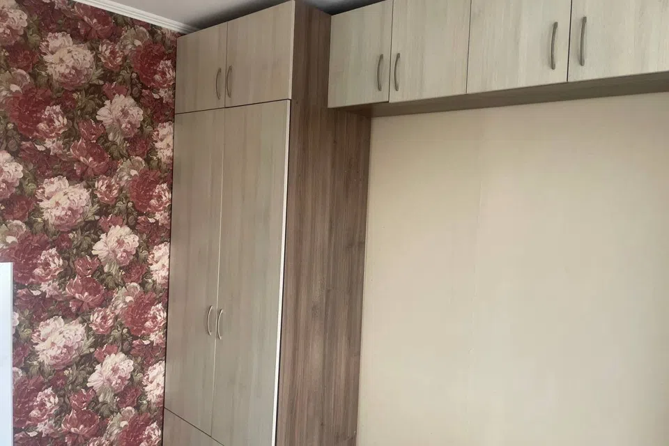 Продаётся 3-комнатная квартира, 57.3 м²