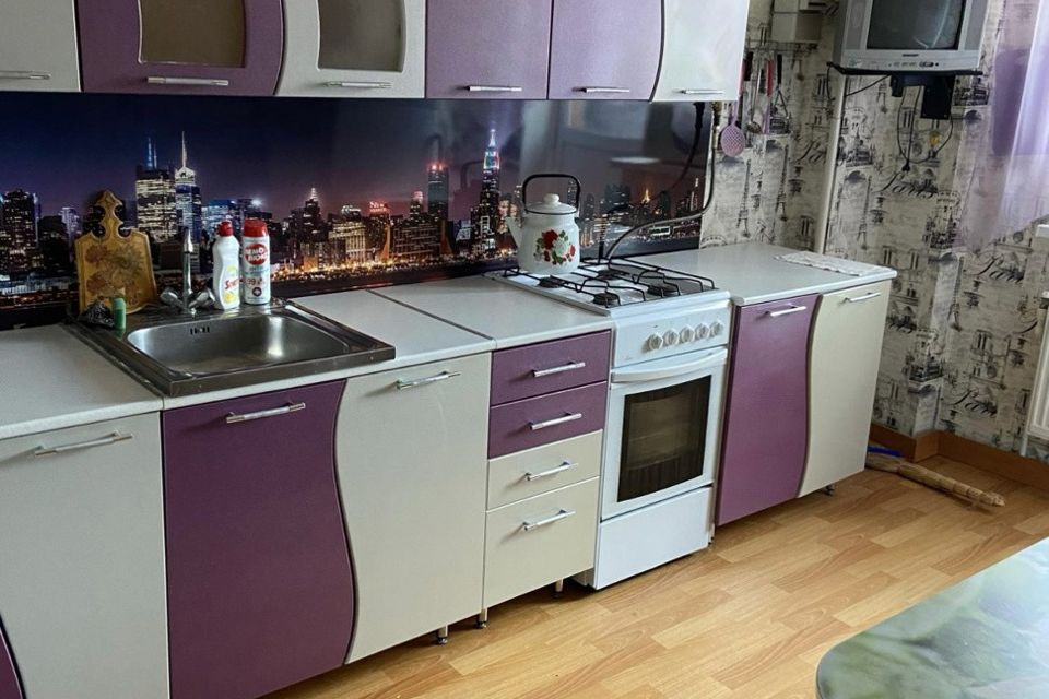 Продаётся 3-комнатная квартира, 65.5 м²