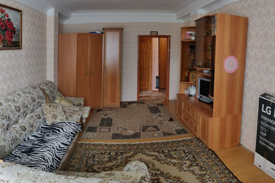 Продаётся 2-комнатная квартира, 60.8 м²