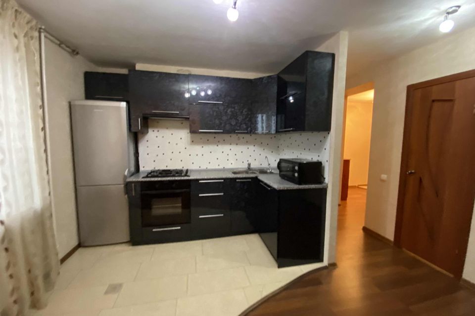 Сдаётся 1-комнатная квартира, 50 м²