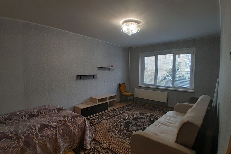 Продаётся 1-комнатная квартира, 35.6 м²