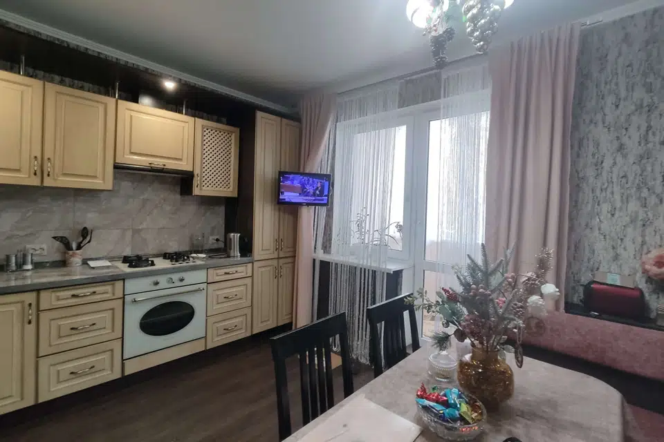 Продаётся 3-комнатная квартира, 82 м²